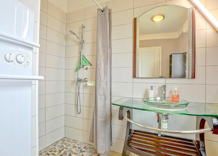 In With Wifi Semesterbostad *