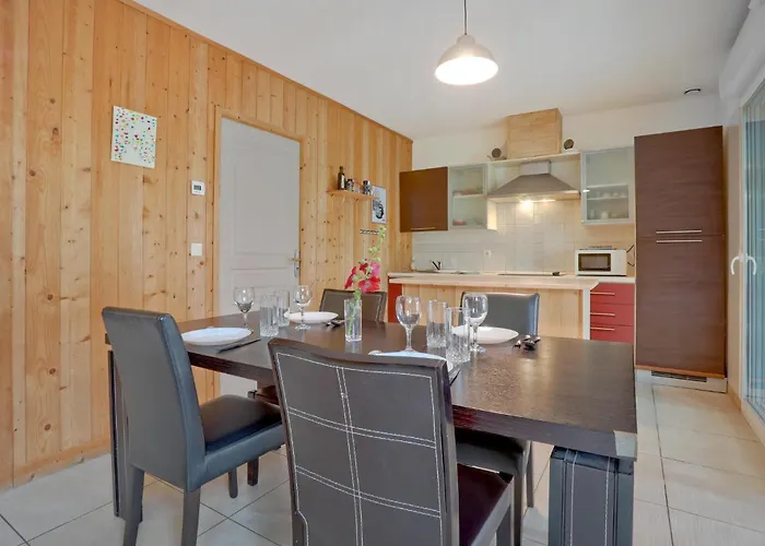 In With Wifi Semesterbostad *